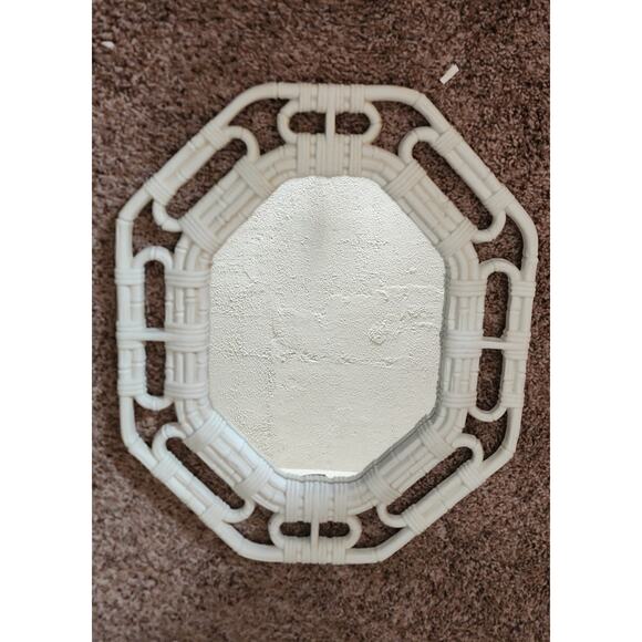 Vintage 1983 Home Interiors mirror off white resin bamboo 17-1/4" X 14-1/8" - Picture 1 of 6